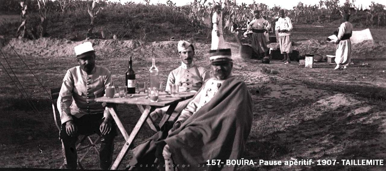 157- Bouira- Pause aperitif- 1907- Taillemite.jpg